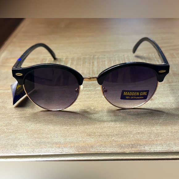 Steve Madden Soho Horn Rim Sunglasses⚡️NWT⚡️ - Picture 3 of 5